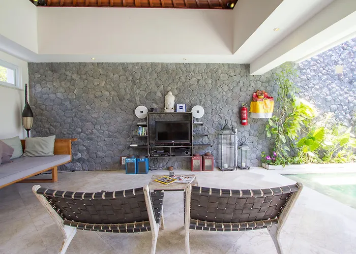 Vishuddha Ajna - Outstanding 2 Bdr - Great Location!