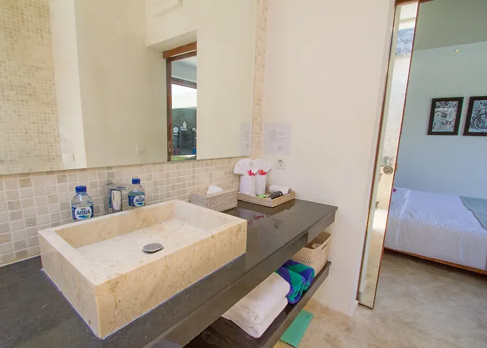 Vishuddha Ajna - Outstanding 2 Bdr - Great Location! Villa Seminyak