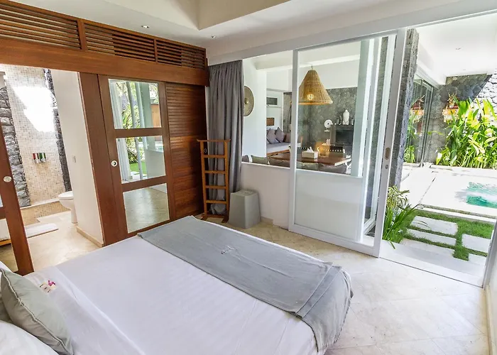 Vishuddha Ajna - Outstanding 2 Bdr - Great Location! Villa Seminyak